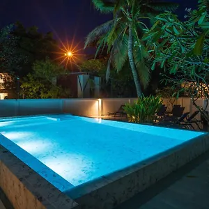Ton Sai Tropical Island Hotel Islas Phi Phi