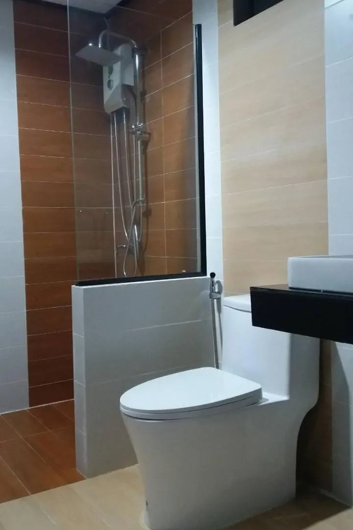 Lanta Long Beach Hostel Ko Lanta