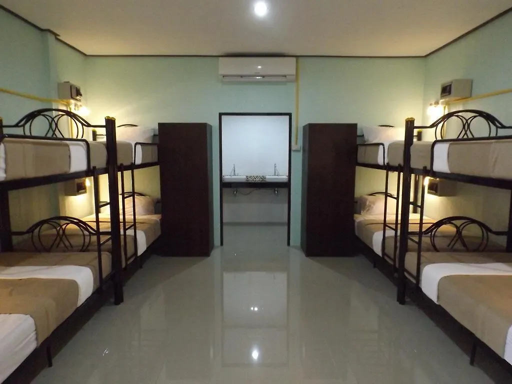 Lanta Long Beach Hostel Koh Lanta