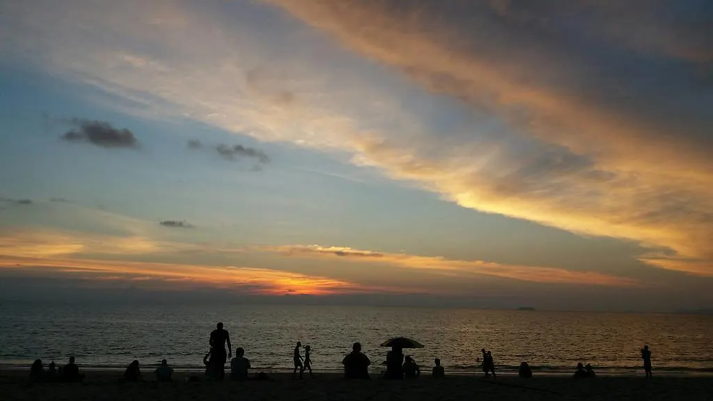 Lanta Long Beach Hostel Koh Lanta