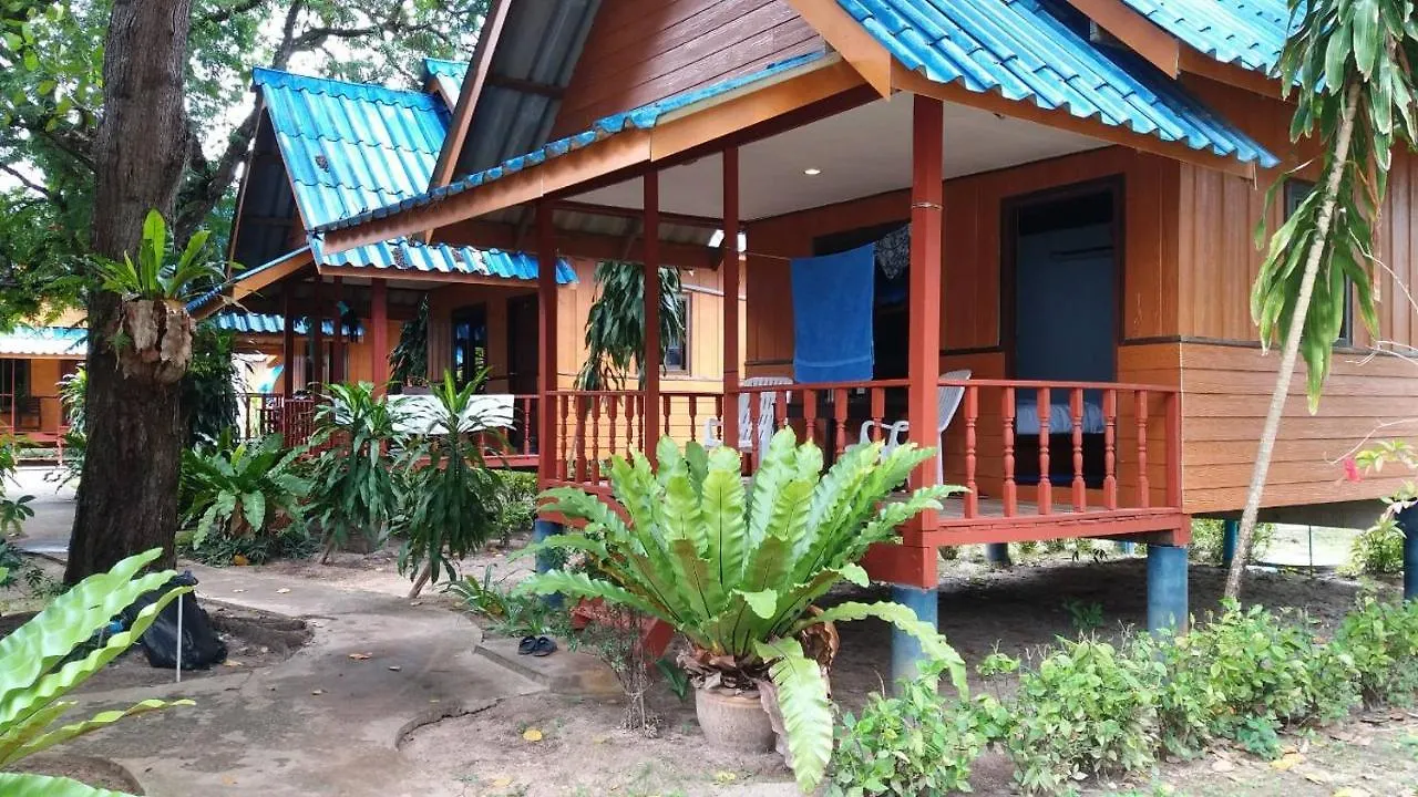 Lanta Long Beach Hostel Koh Lanta