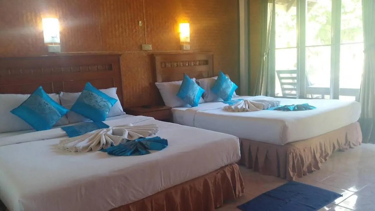 Lanta Long Beach Hostel Koh Lanta
